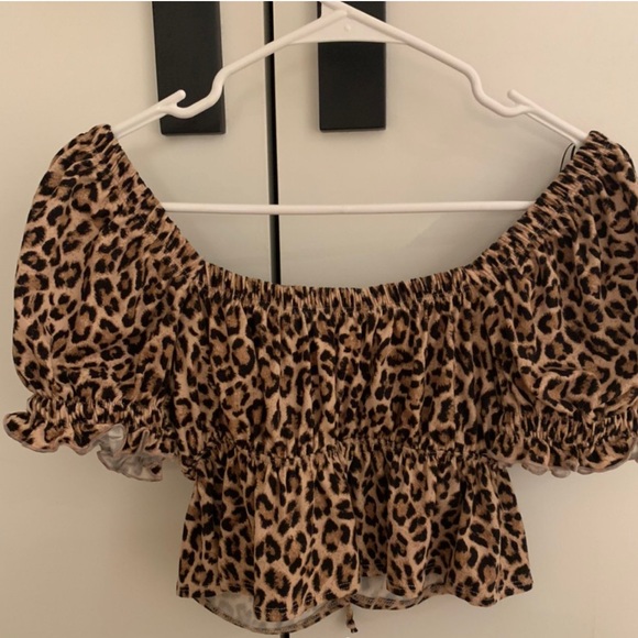 Urban outfitters cheetah print crop top - Picture 2 of 2